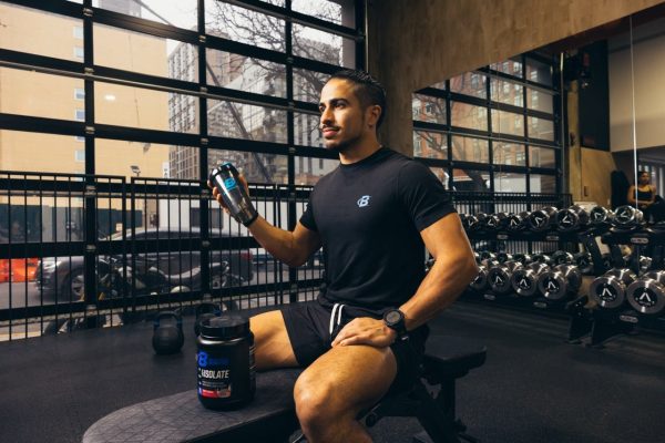 Bodybuilding.com Signature 100% Isolate, 24 servings on Sale - Image 5